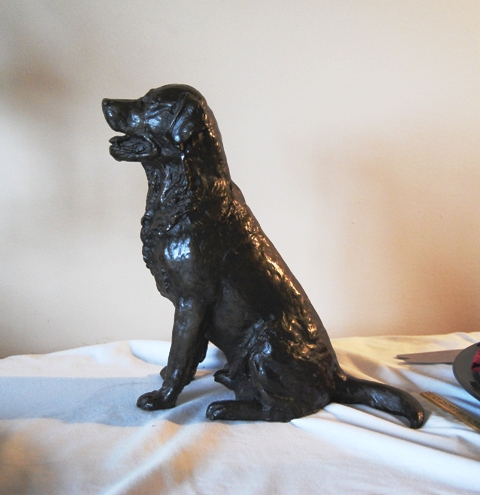 Happy Friend - Labrador Dog Bronze